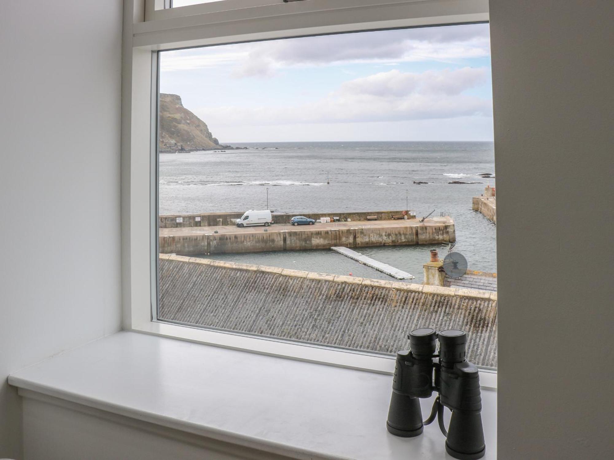 Craignure Apartment Banff Exterior photo